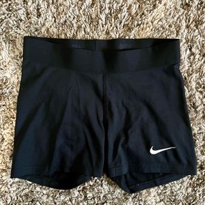Nike Dri Fit Embroidered Logo Shorts Size Small
